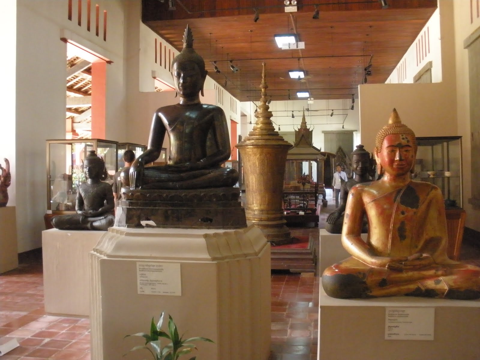 attraction-The National Musuem Phnom Penh - Buddha.jpg